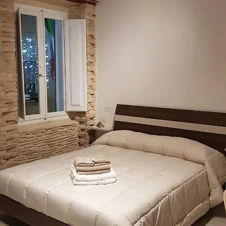 Del Corso فندق مبيت وإفطار لوريتو