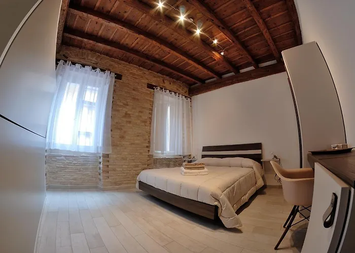 Frühstückspension Del Corso 3*