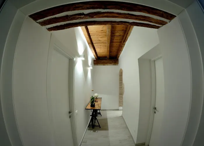 Del Corso Frühstückspension 3*